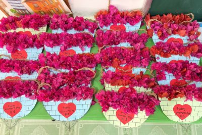 HOẠT ĐỘNG NGÀY 08/3 CỦA CÁC BÉ